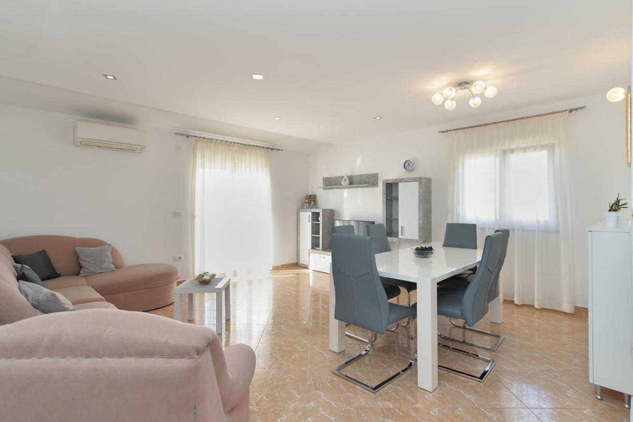 Apartment Patricia 1756 Pola Esterno foto